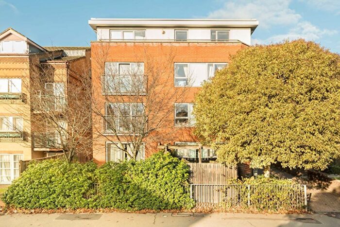 2 Bedroom Flat To Rent In Worple Road, Wimbledon, SW19