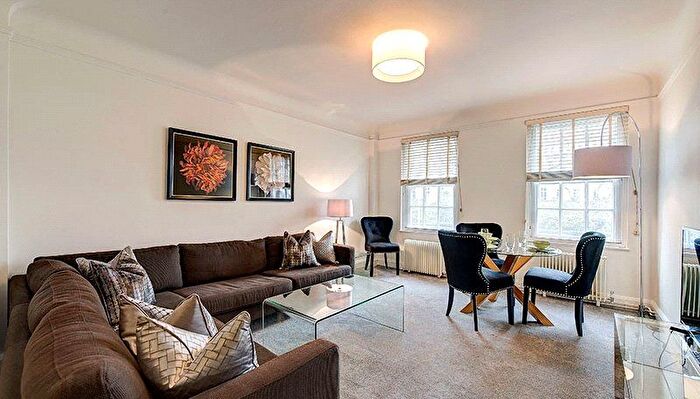 2 Bedroom Flat To Rent In Fulham Road, London, SW3