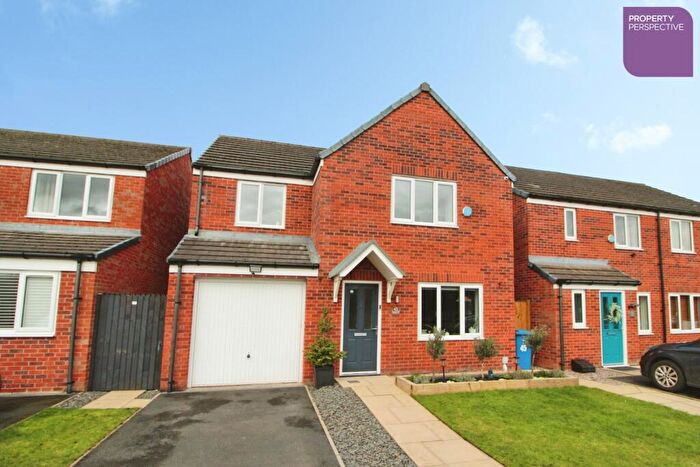 4 Bedroom Detached House For Sale In Halls Close, Radcliffe, Manchester, M26