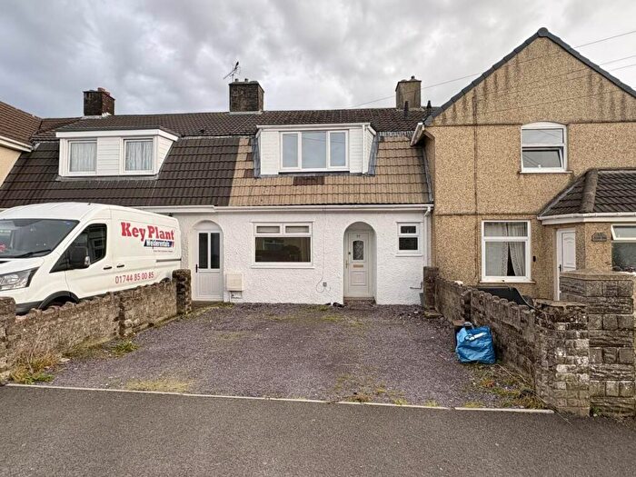 3 Bedroom House To Rent In North Avenue, Kenfig Hill, CF33