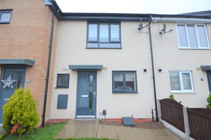 2 Bedroom Terraced House To Rent In Kirkstall Road, Barnsley, S71