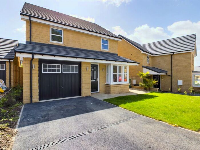 4 Bedroom Detached House To Rent In Spring Wood Crescent, Bramhope, Leeds, LS16