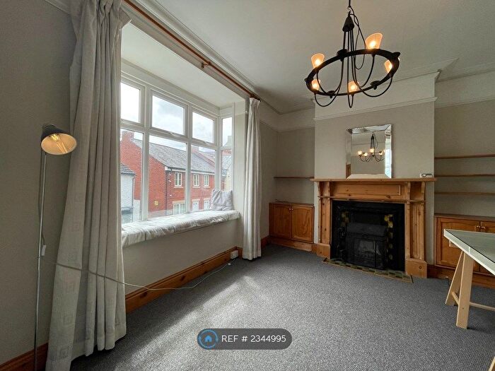 1 Bedroom Flat To Rent In Sparrow Hill, Loughborough, LE11