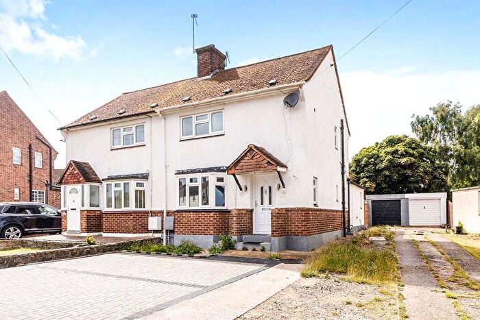 3 Bedroom Semi-Detached House To Rent In Rowan Road, Swanley, Kent, BR8