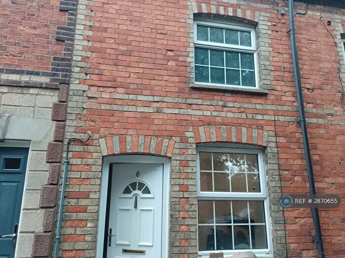 2 Bedroom Terraced House To Rent In Vicarage Road, Stony Stratford, Milton Keynes, MK11