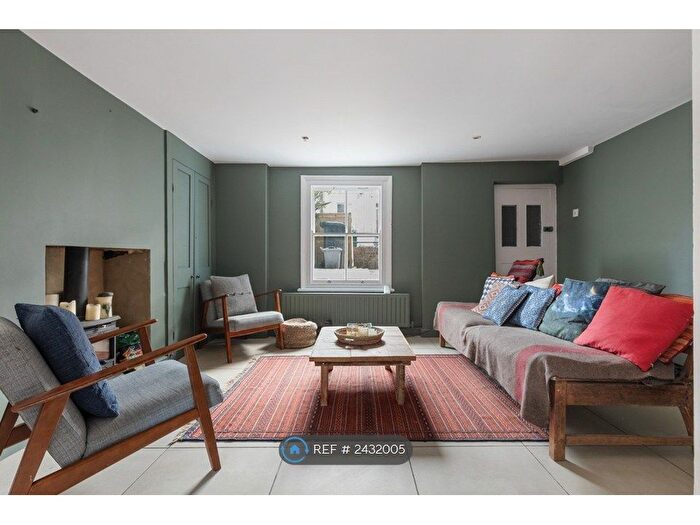 3 Bedroom Terraced House To Rent In Mercia Grove, London, SE13