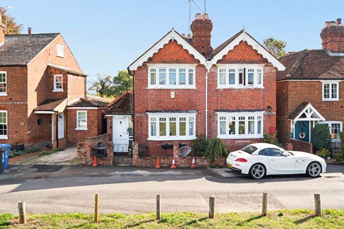2 Bedroom Semi-Detached House For Sale In Jubilee Road, Littlewick Green, Maidenhead, Berkshire, SL6
