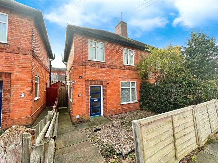 4 Bedroom Semi-Detached House To Rent In Keble Road, Leicester, Leicestershire, LE2