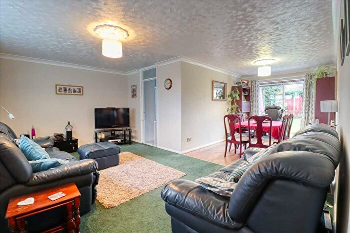3 Bedroom Bungalow For Sale In Clays Road, Walton On The Naze, CO14