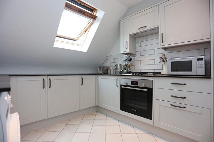 1 Bedroom Apartment For Sale In Eaton Gardens, Hove, BN3