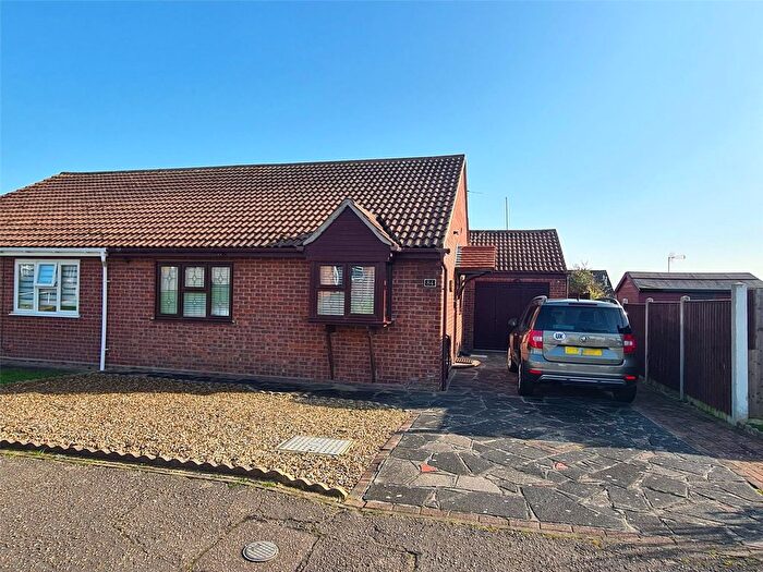 2 Bedroom Bungalow For Sale In Gravel Hill Way, Harwich, Essex, CO12