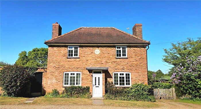 3 Bedroom Detached House To Rent In Richard Crescent, Bedford Road, SG18