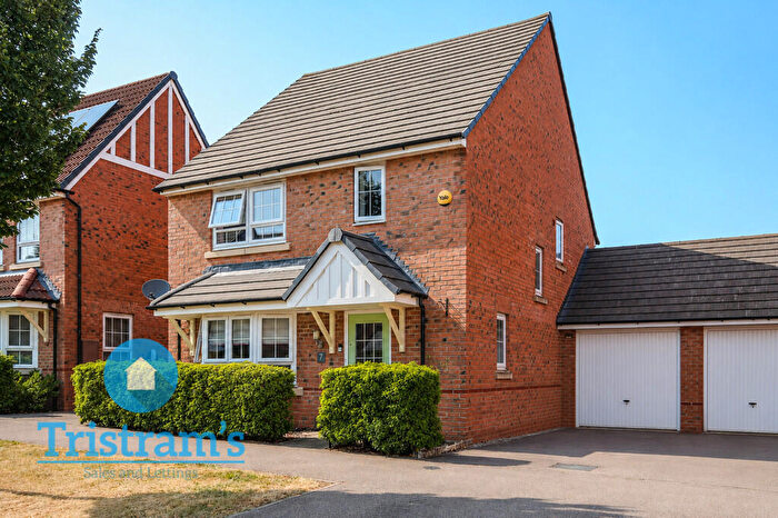 4 Bedroom Detached House For Sale In Greymede Avenue, Nottingham, NG8