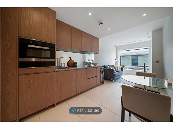 1 Bedroom Flat To Rent In Sugar Quay, London, EC3R