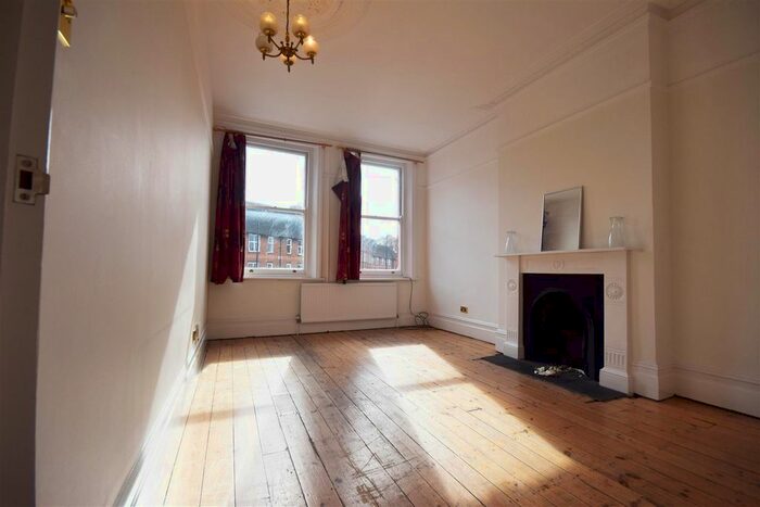 1 Bedroom Flat To Rent In King Street, Twickenham, TW1