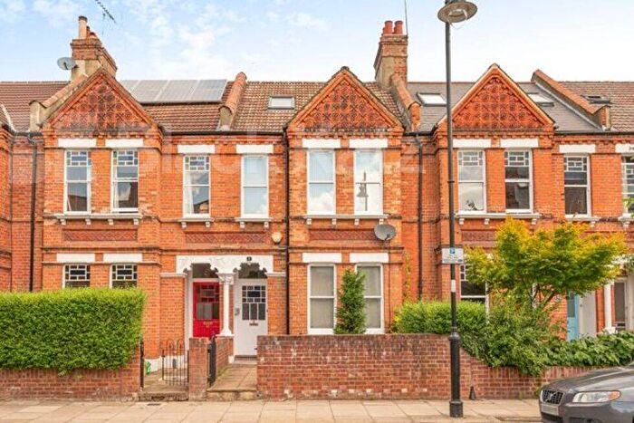 2 Bedroom Flat To Rent In Junction Road, Archway - Tufnell Park, N19