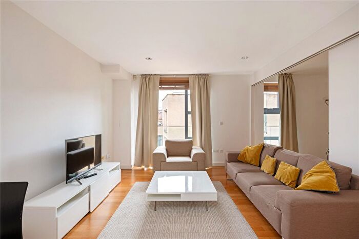 2 Bedroom Flat To Rent In Blandford St, London, W1U