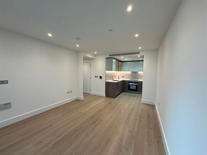 1 Bedroom Flat To Rent In Palmer Road, London, SW11
