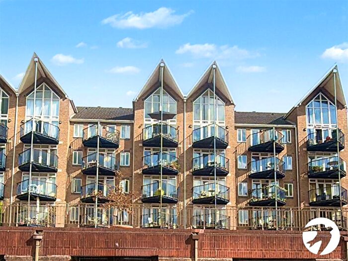 3 Bedroom Penthouse For Sale In Bridge House, Valleta Way, Rochester, Kent, ME1