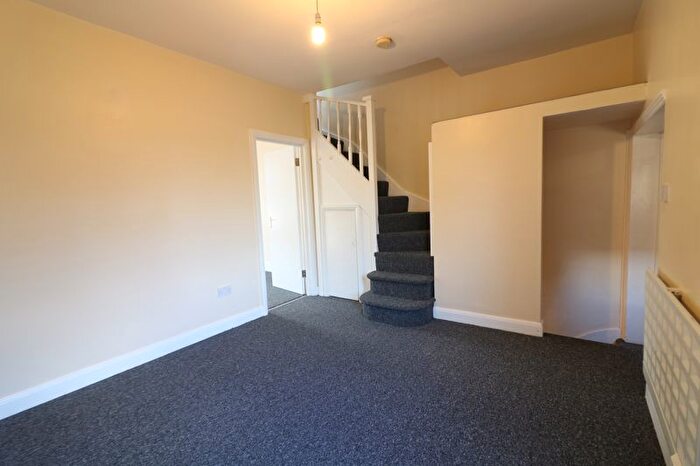 2 Bedroom Flat To Rent In Croyland Road, London, N9