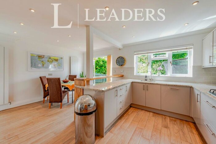 4 Bedroom Detached House To Rent In Weller Close, Maidenbower, RH10