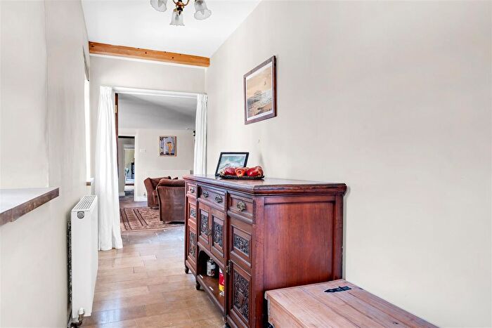 8 Bedroom Semi-Detached House For Sale In High Street, Langton Matravers, Swanage, BH19 - Photo 2