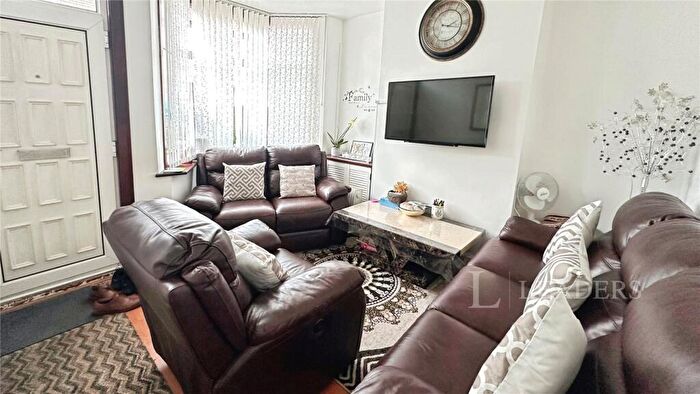 3 Bedroom Terraced House To Rent In Althorp Road, Luton, Bedfordshire, LU3