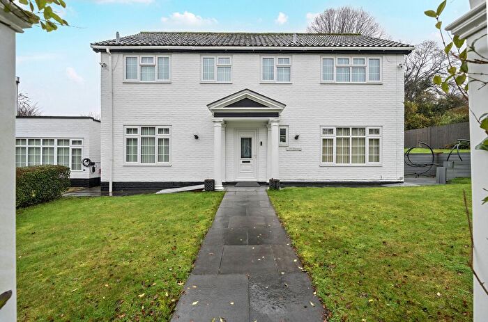 4 Bedroom Detached House For Sale In Church Place, Pulborough, RH20