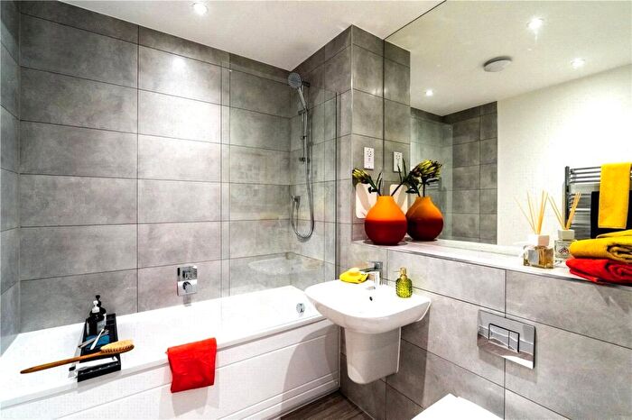 1 Bedroom Flat For Sale In Sandy Road, Erith, DA8