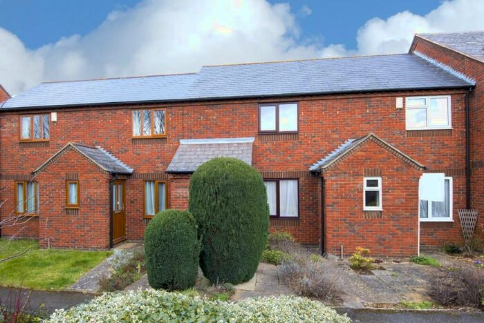 2 Bedroom Terraced House To Rent In Sadler Walk, Central Oxford, OX1