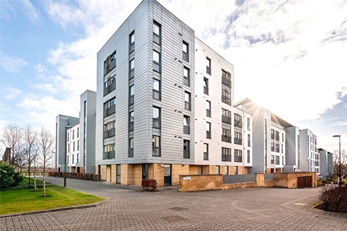1 Bedroom Flat To Rent In Kimmerghame Path, Edinburgh, EH4