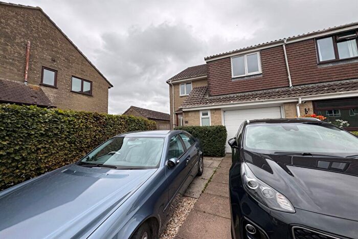 4 Bedroom Semi Detached House To Rent In Mosterton, DT8