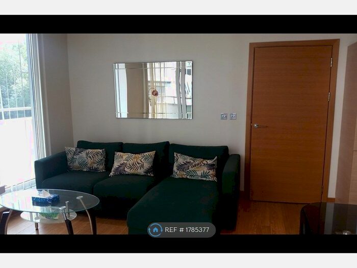 1 Bedroom Flat To Rent In Queenstown Road, London, SW11