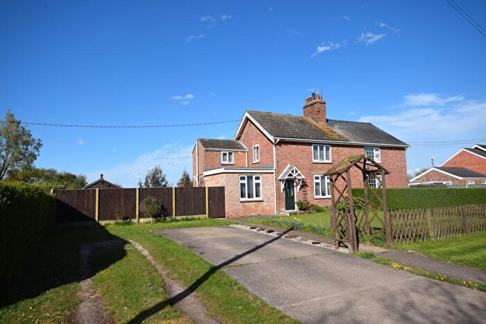 3 Bedroom Semi-Detached House For Sale In Low Road, Wainfleet St Mary, PE24