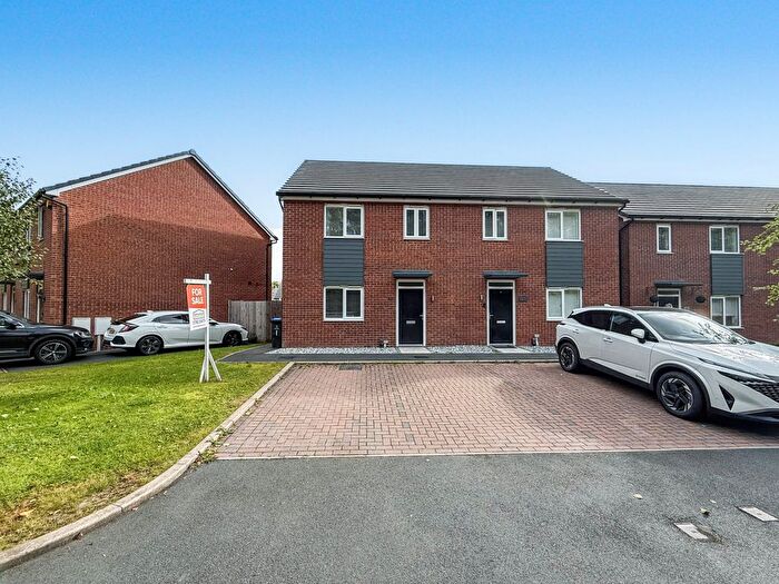 3 Bedroom Semi-detached House For Sale In Ridge Lane, Blythe Bridge, Stoke-On-Trent, ST11