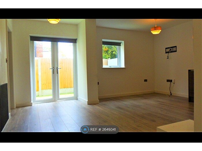 2 Bedroom Flat To Rent In The Gallery, West Bridgford, Nottingham, NG2
