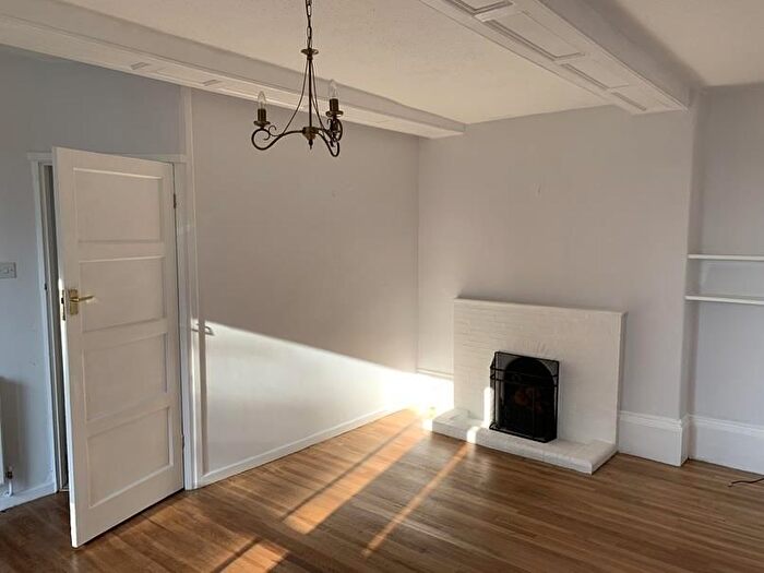 1 Bedroom Flat To Rent In Elms Gardens, Ruddington, Nottingham, NG11