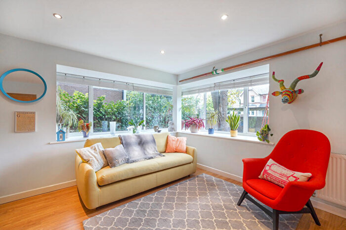 1 Bedroom Flat For Sale In Dacres Road, Forest Hill, London, SE23