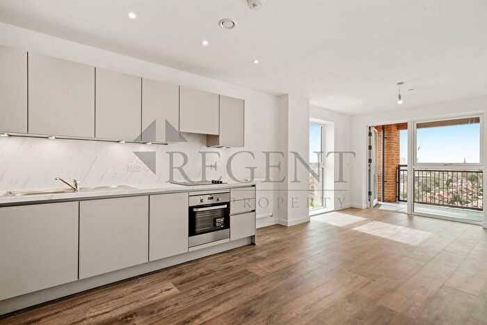 2 Bedroom Flat To Rent In Tidey Apartments, East Acton Lane, W3