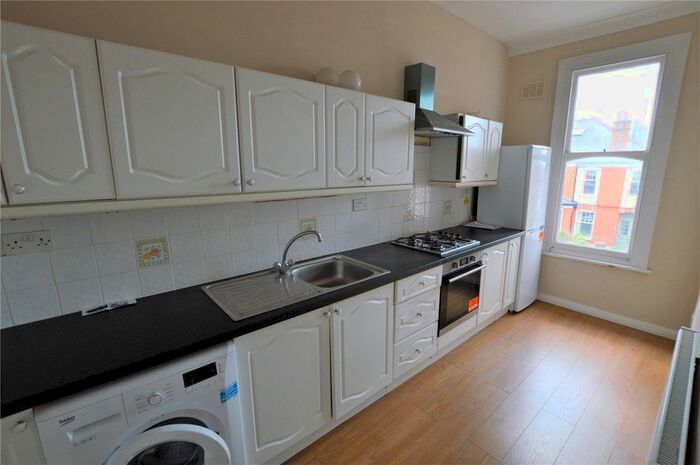 1 Bedroom Flat To Rent In Bishopsthorpe Road, London SE26