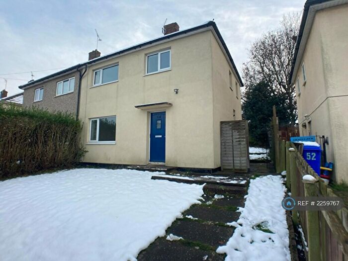 3 Bedroom Semi-Detached House To Rent In New Cross Drive, Sheffield, S13