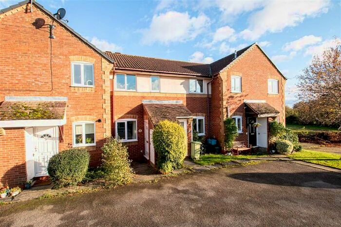 2 Bedroom Flat To Rent In Dickens Spinney, Olney, Olney MK46