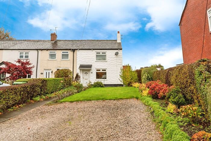 3 Bedroom End Of Terrace House For Sale In Warrington Road, Glazebury, Warrington, Cheshire, WA3