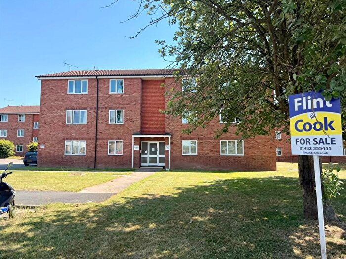 1 Bedroom Flat For Sale In Nicholson Court, Hereford, HR4