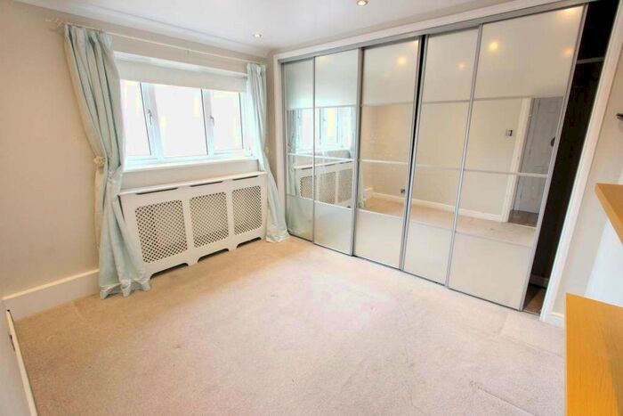 1 Bedroom Flat To Rent In Teresa Gardens, Waltham Cross, EN8