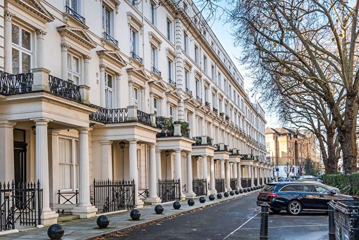 2 Bedroom Flat For Sale In Westbourne Terrace, London, W2