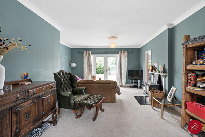4 Bedroom Detached House For Sale In Wootton Village, Oxford, OX1