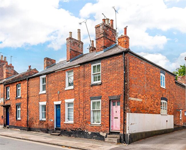 3 Bedroom End Of Terrace House For Sale In Southbroom Road, Devizes, Wiltshire, SN10