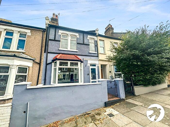 3 Bedroom Terraced House To Rent In Burwash Road, Plumstead, London, SE18