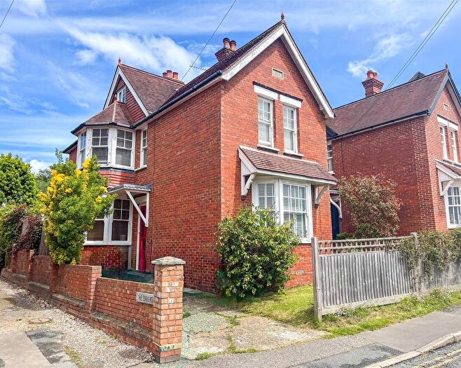 4 Bedroom Detached House For Sale In Upper Station Road, Heathfield, TN21